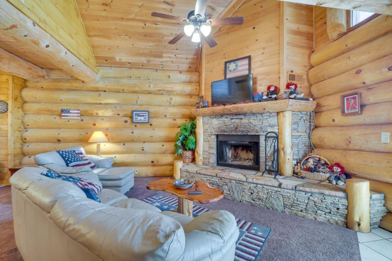 Idyllic Gatlinburg Cabin With Hot Tub And Balcony! Dış mekan fotoğraf